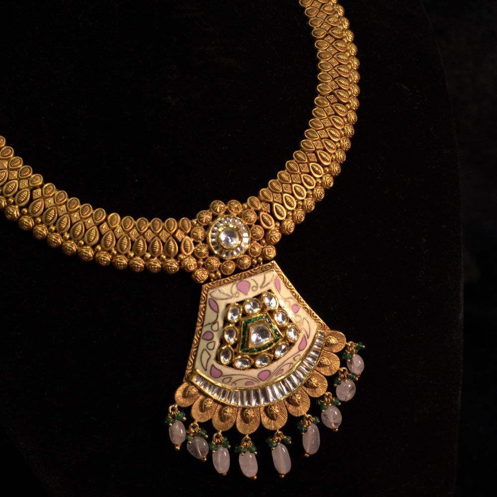 Antique Necklace Set - Image 4