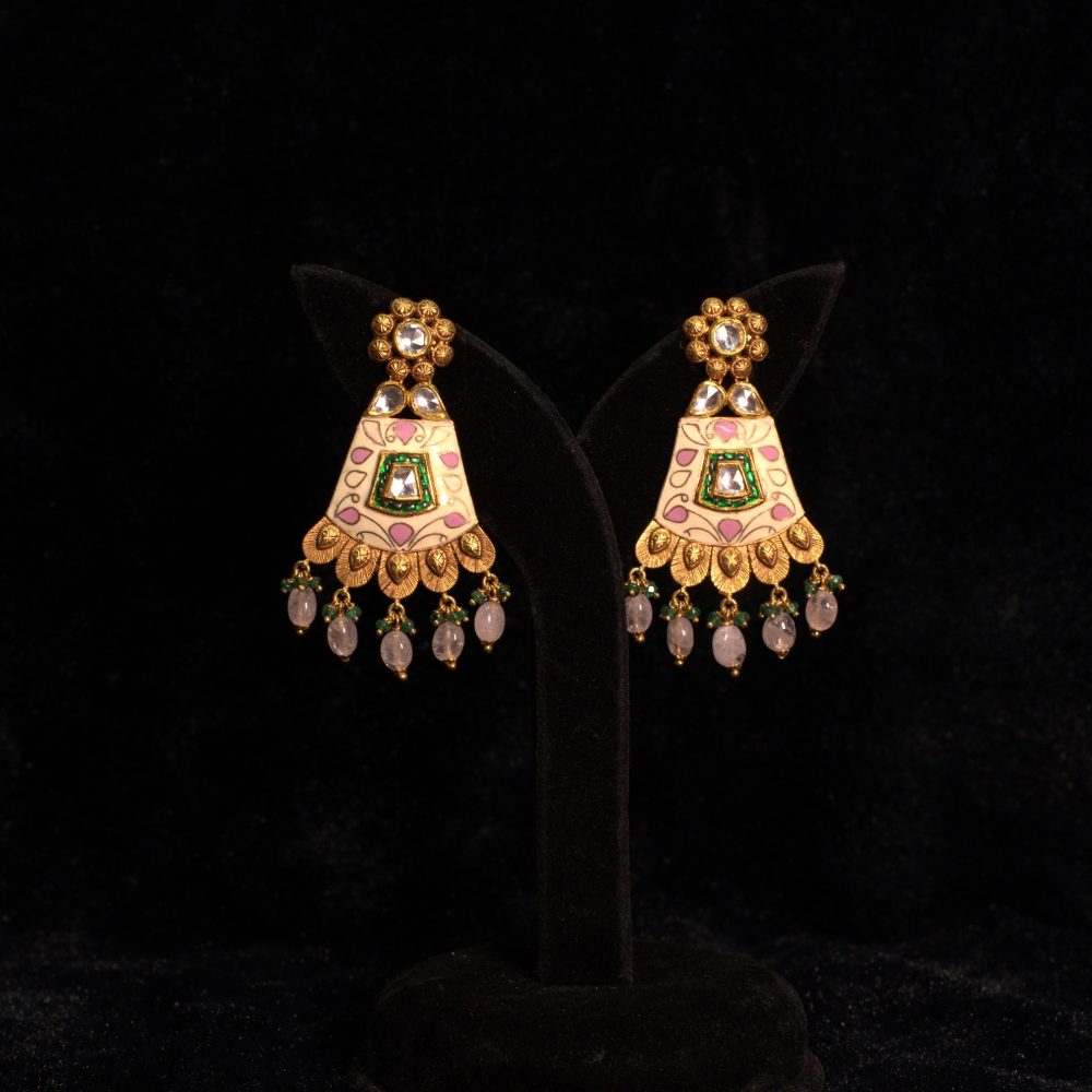 Antique Necklace Set - Image 5