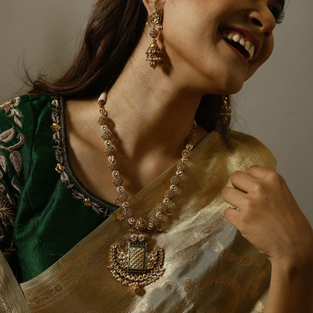 Antique Necklace Set - Image 2