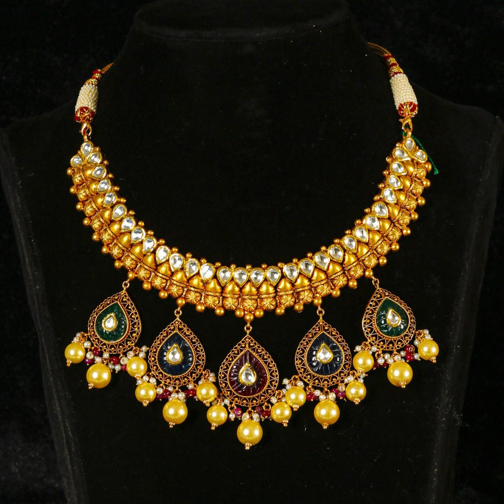 Antique Necklace Set - Image 6