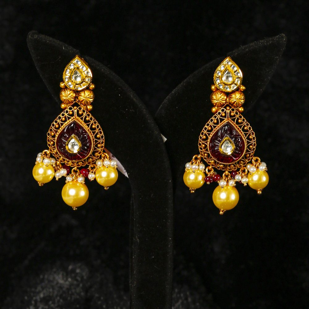 Antique Necklace Set - Image 7